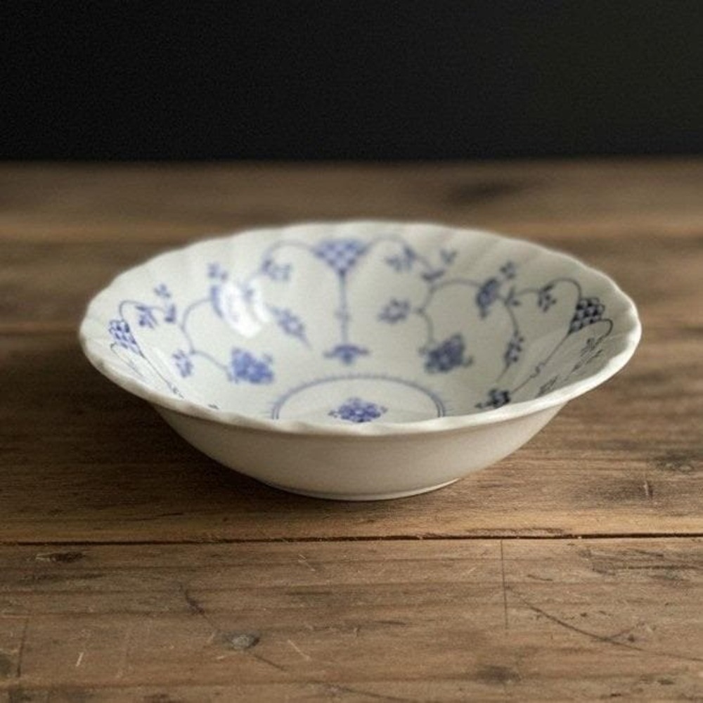 Vintage Myott Finlandia Blue & White Bowl - England Blue Floral Ironstone *